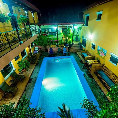 Fullmoon Hotel Ґранада Екстер'єр фото